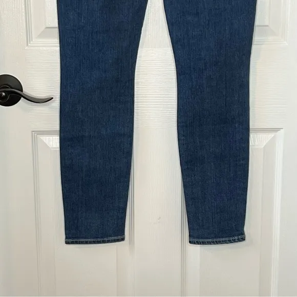 ⭐️ NWOT Paige Verdugo Ankle Ripped Knees Stretch Jeans Low Rise Size 28