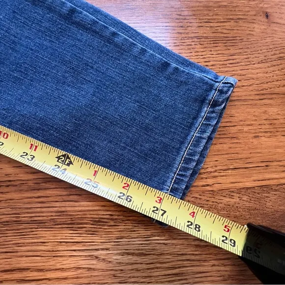 ⭐️ NWOT Paige Verdugo Ankle Ripped Knees Stretch Jeans Low Rise Size 28