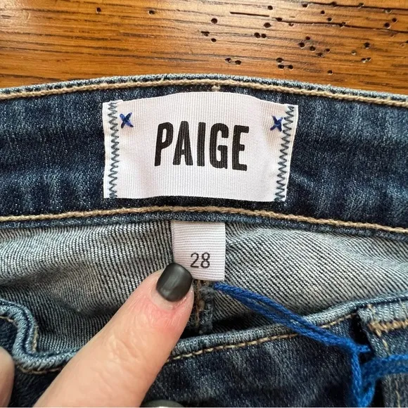 ⭐️ NWOT Paige Verdugo Ankle Ripped Knees Stretch Jeans Low Rise Size 28