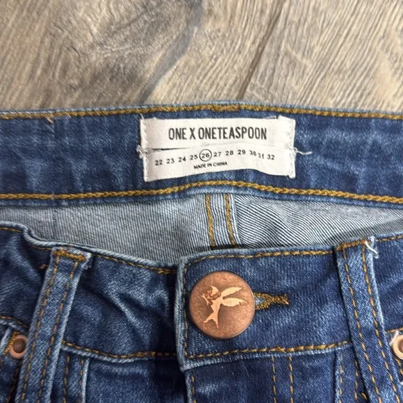 • One Teaspoon • Women’s High Waist Freebird 2 JeansDistressed Bonnie Blue 26
