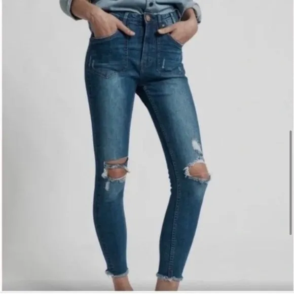 • One Teaspoon • Women’s High Waist Freebird 2 JeansDistressed Bonnie Blue 26