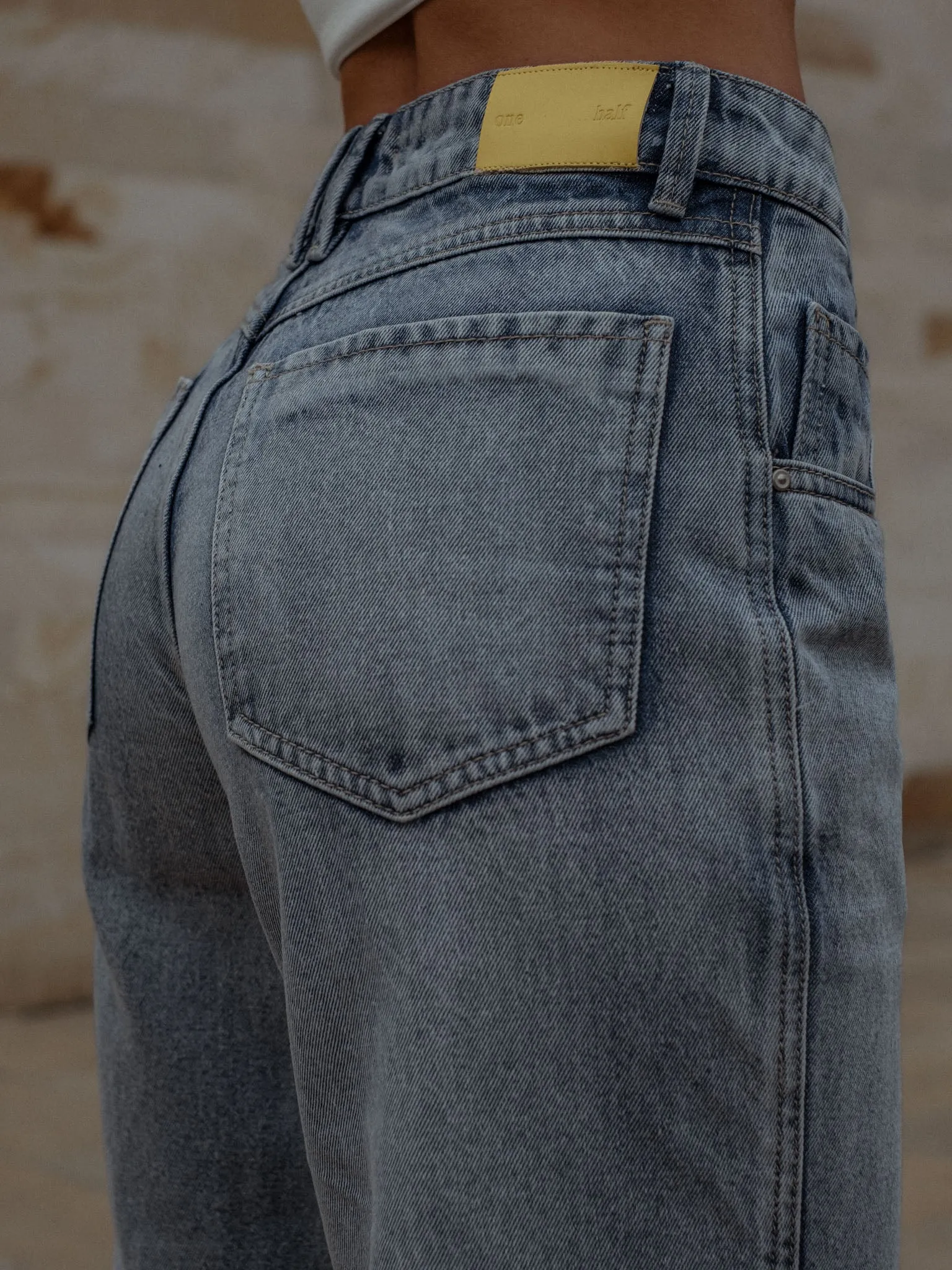 ANKLE STRAIGHT JEAN - LIGHT BLUE