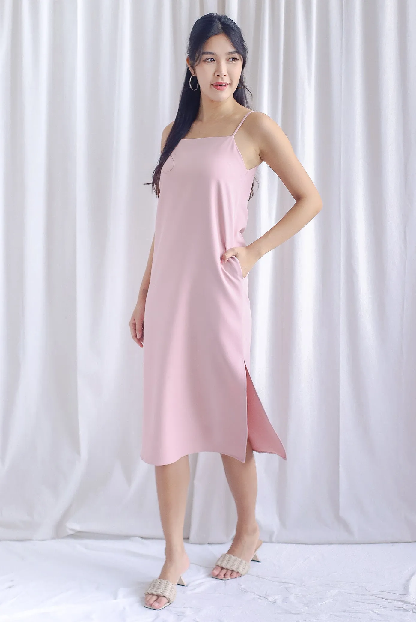 Annika Two Ways Slip Dress In Blush