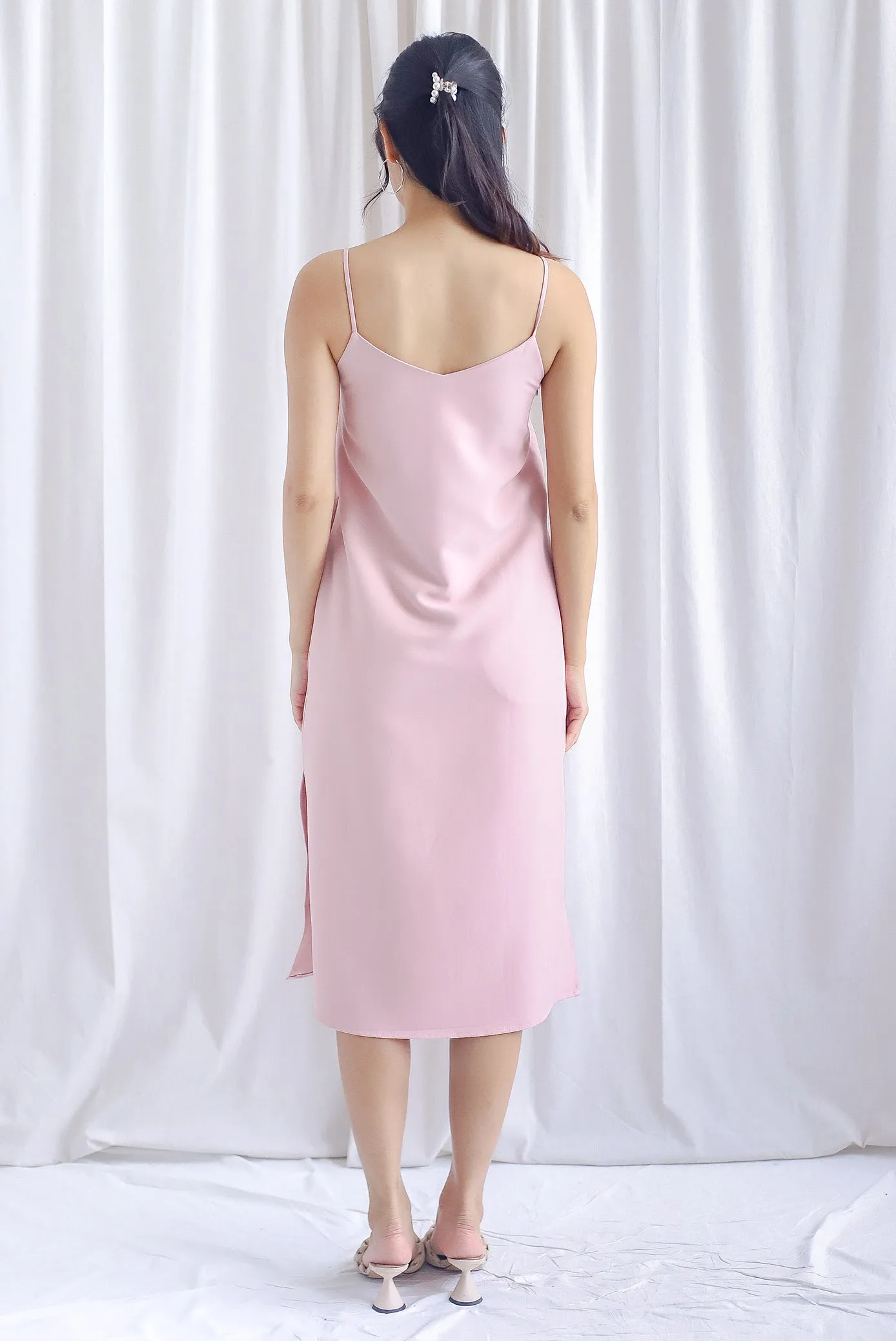 Annika Two Ways Slip Dress In Blush