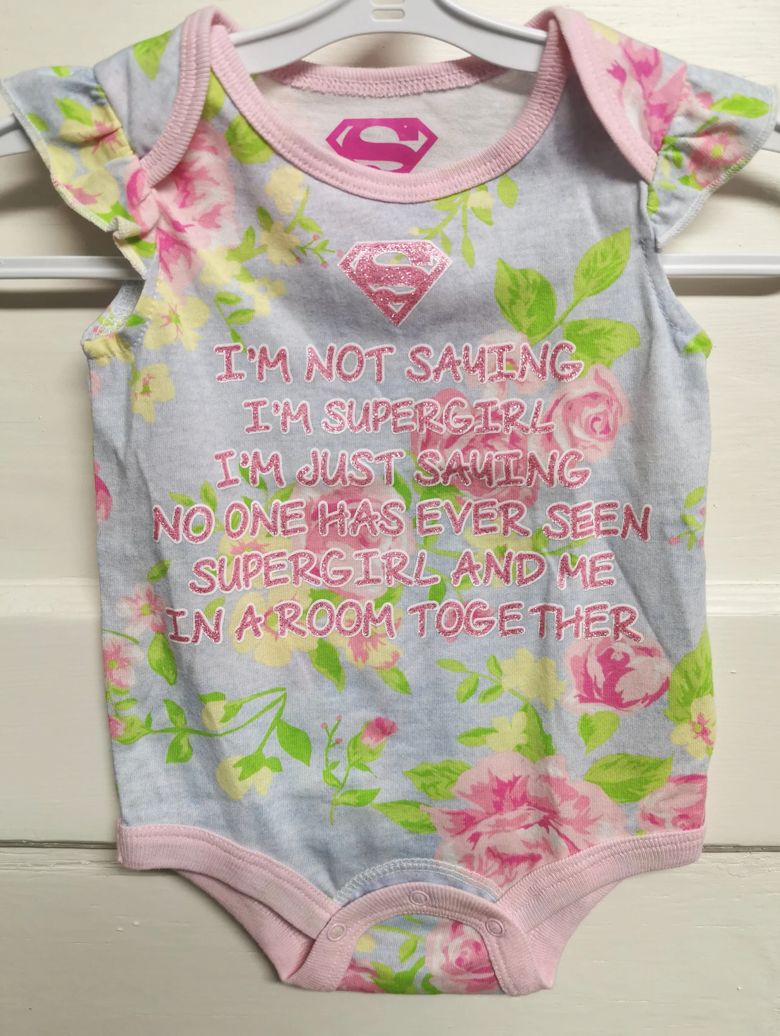 BABY GIRL SIZE 0/3 MONTHS - SUPERGIRL, Graphic Print, Flutter Sleeve Onesie NWOT B47