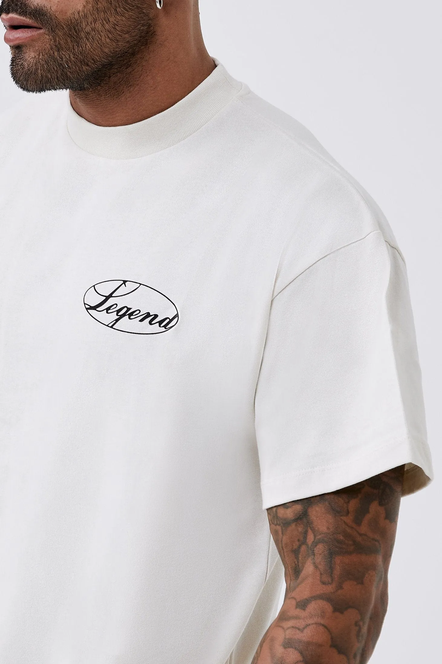 BADGE OVERSIZED T-SHIRT - CREAM