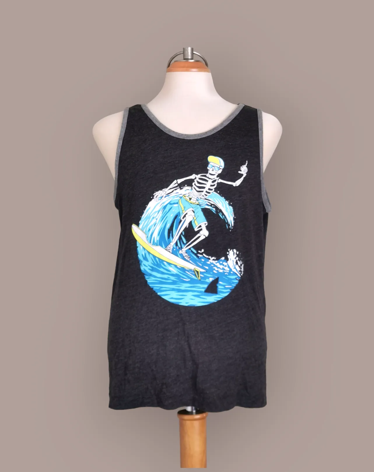 BOY SIZE LARGE (10/12 YEARS) - OLD NAVY, Graphic Tank Top EUC B50