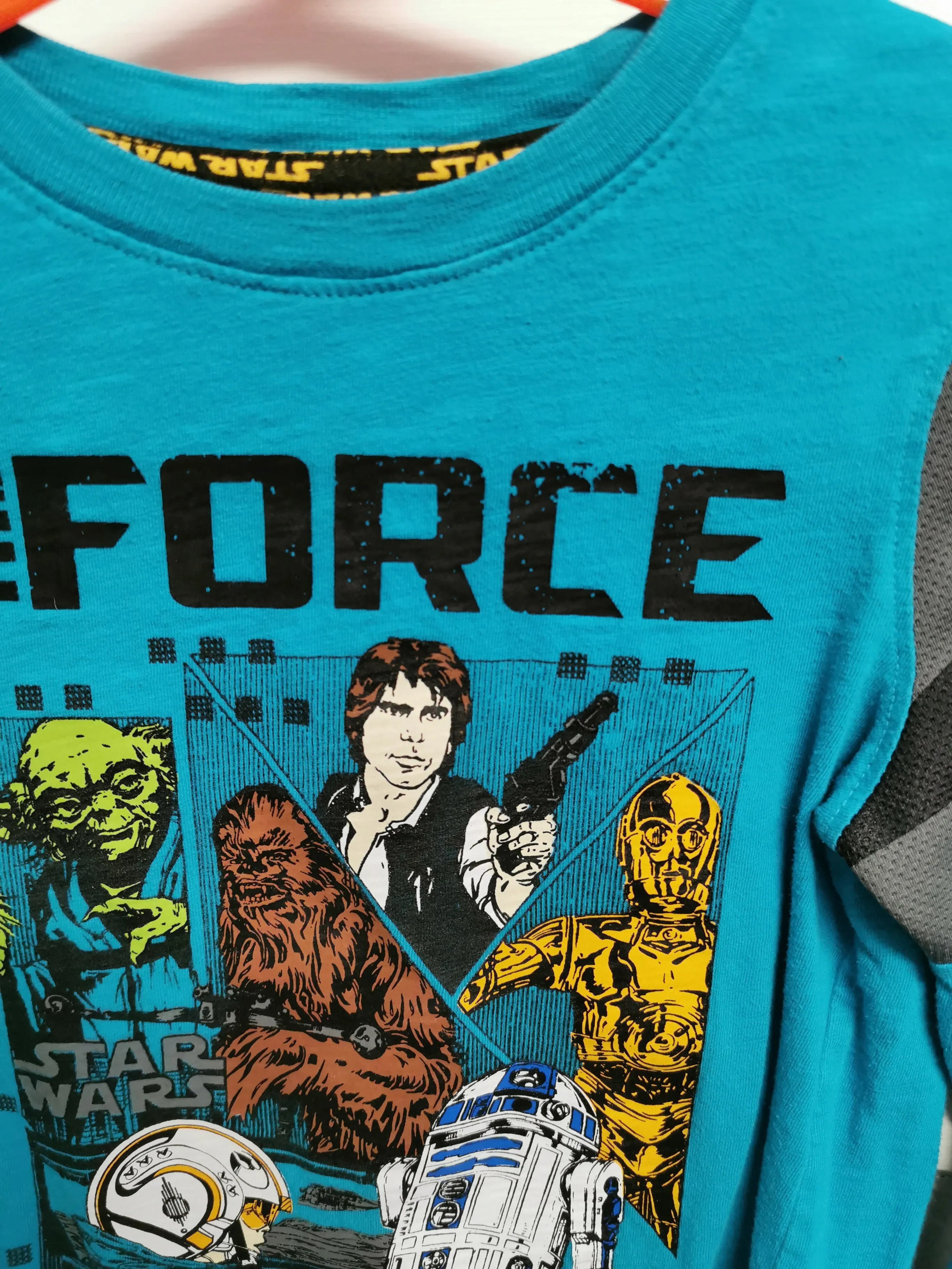 BOY SIZE MEDIUM (5/6 YEARS) STAR WARS, Graphic T-shirt VGUC B31