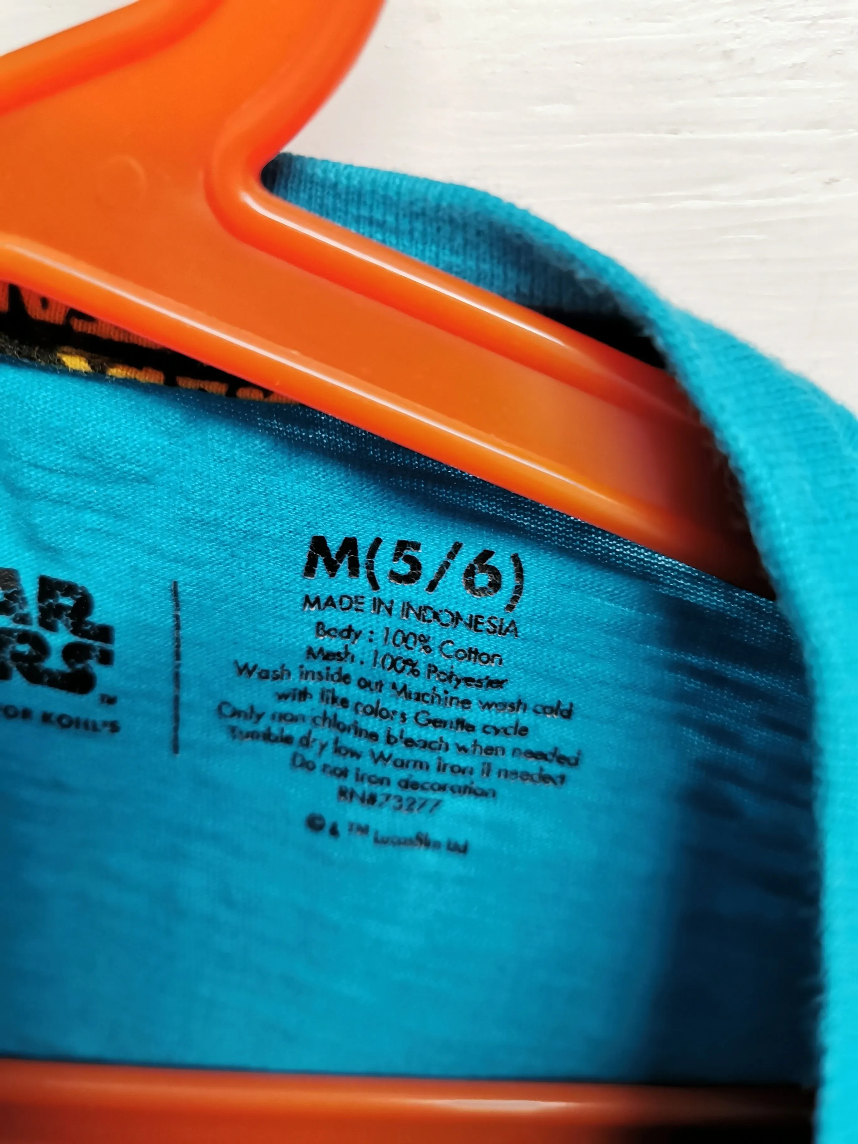 BOY SIZE MEDIUM (5/6 YEARS) STAR WARS, Graphic T-shirt VGUC B31