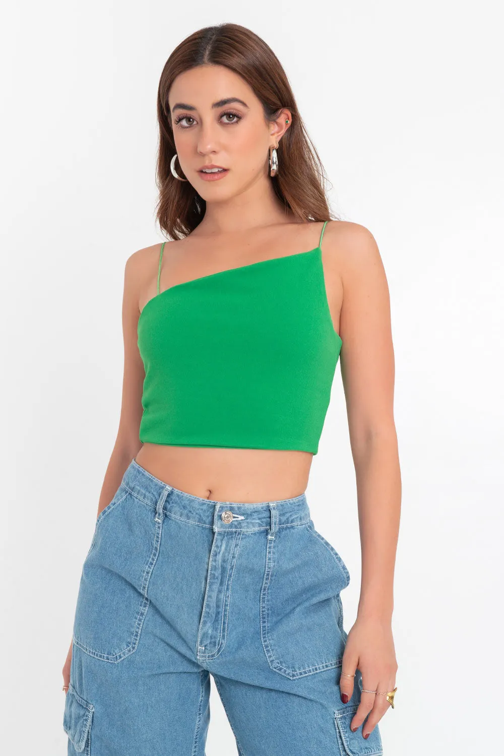 Crop top tirantes escote diagonal