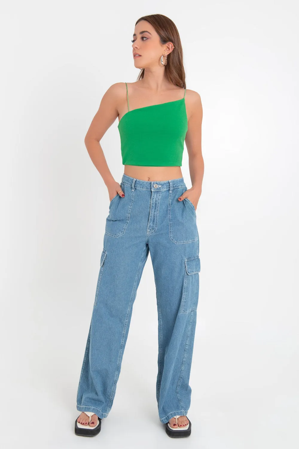 Crop top tirantes escote diagonal