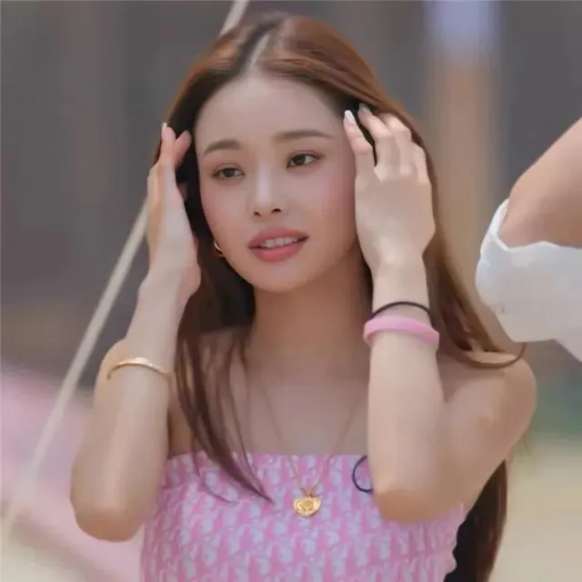 DIORDIOR Cropped Top