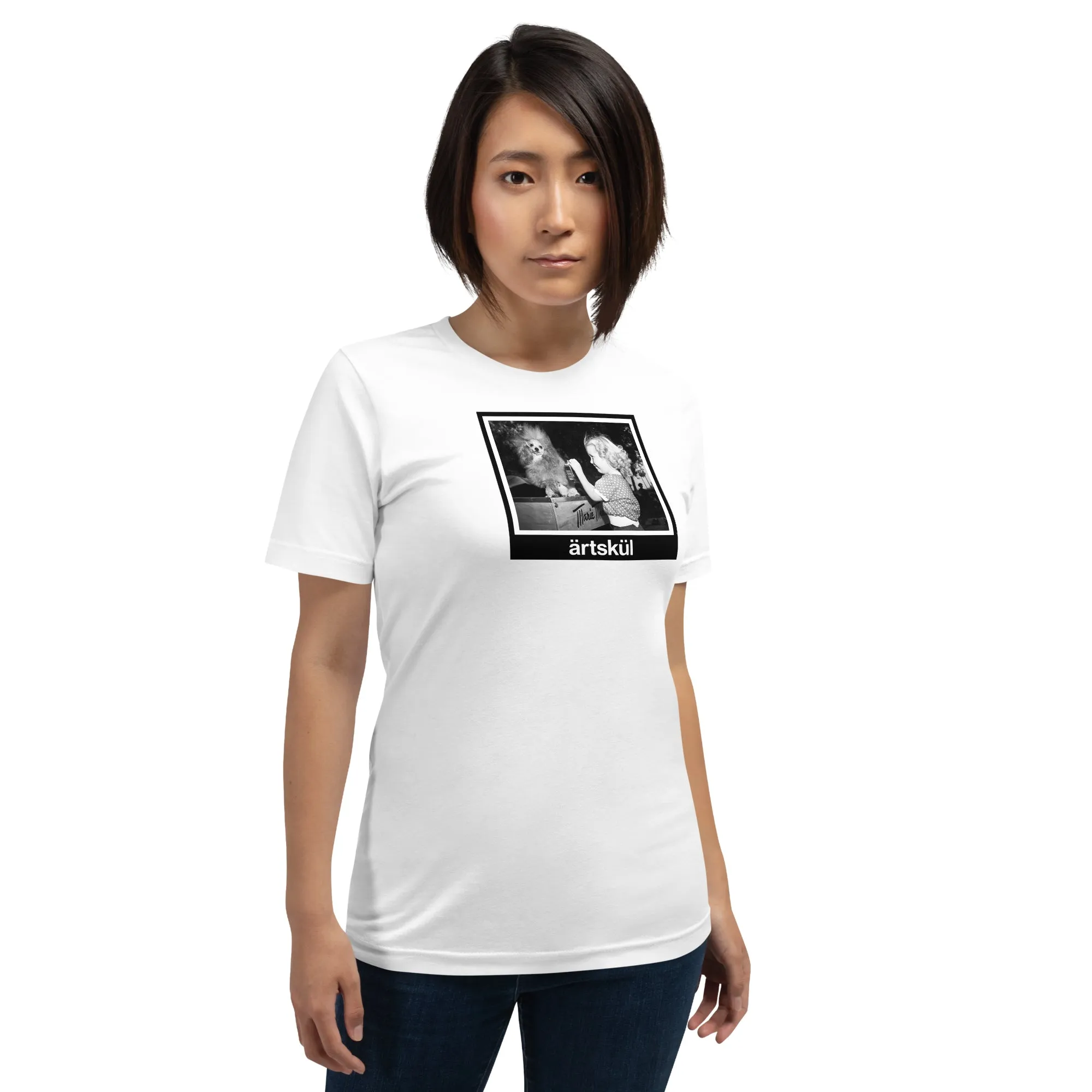 Dog Show Graphic Tee | The Darkroom Series | ärtskül