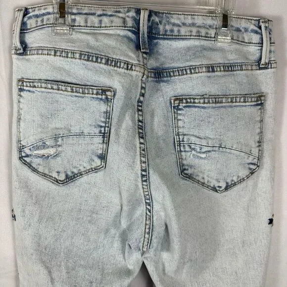 Driftwood Jeans Women’s Gizelle Geometric Embroidered Light Wash Ripped Ankle 29