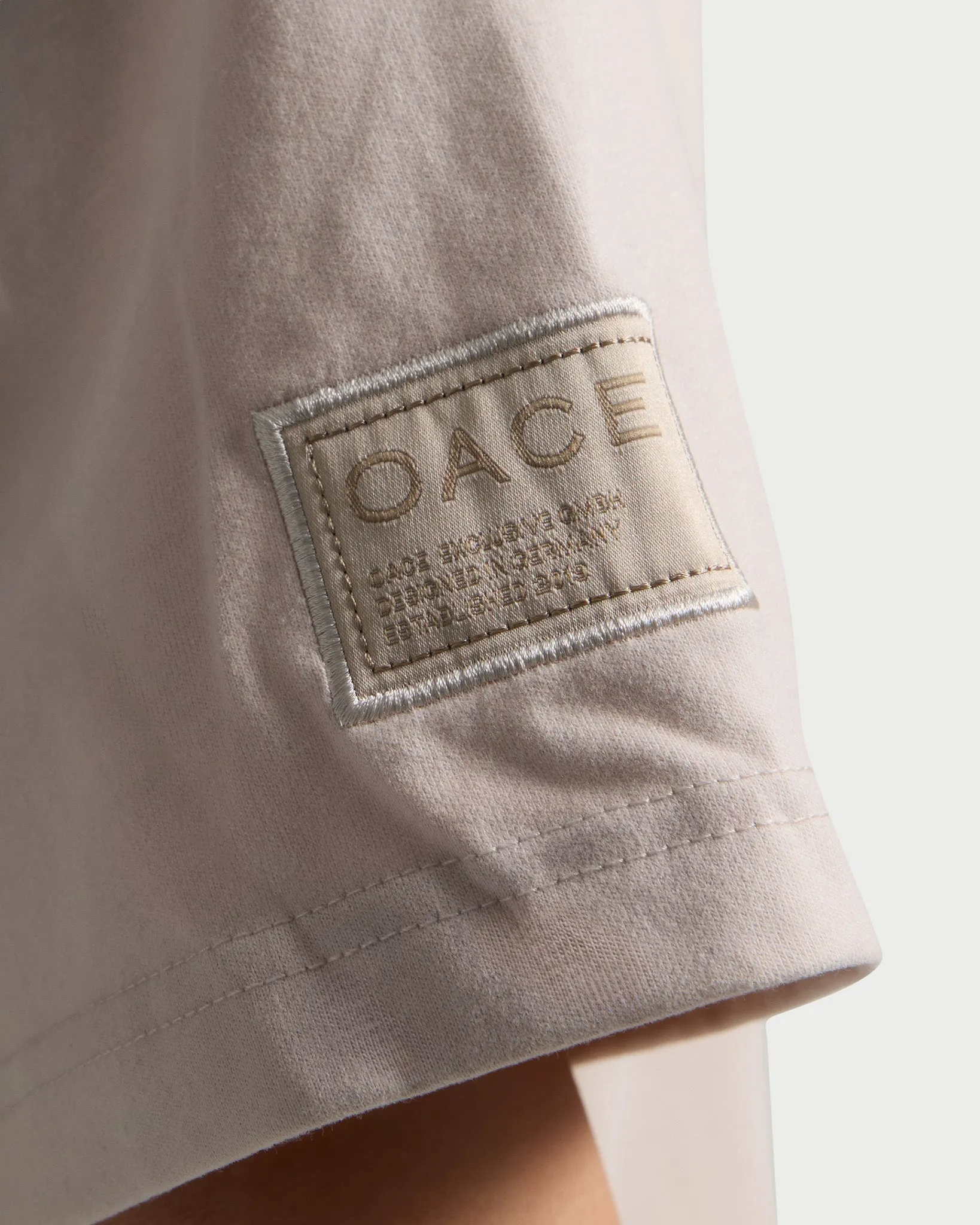 essentials Oversized Shirt (Outlet)