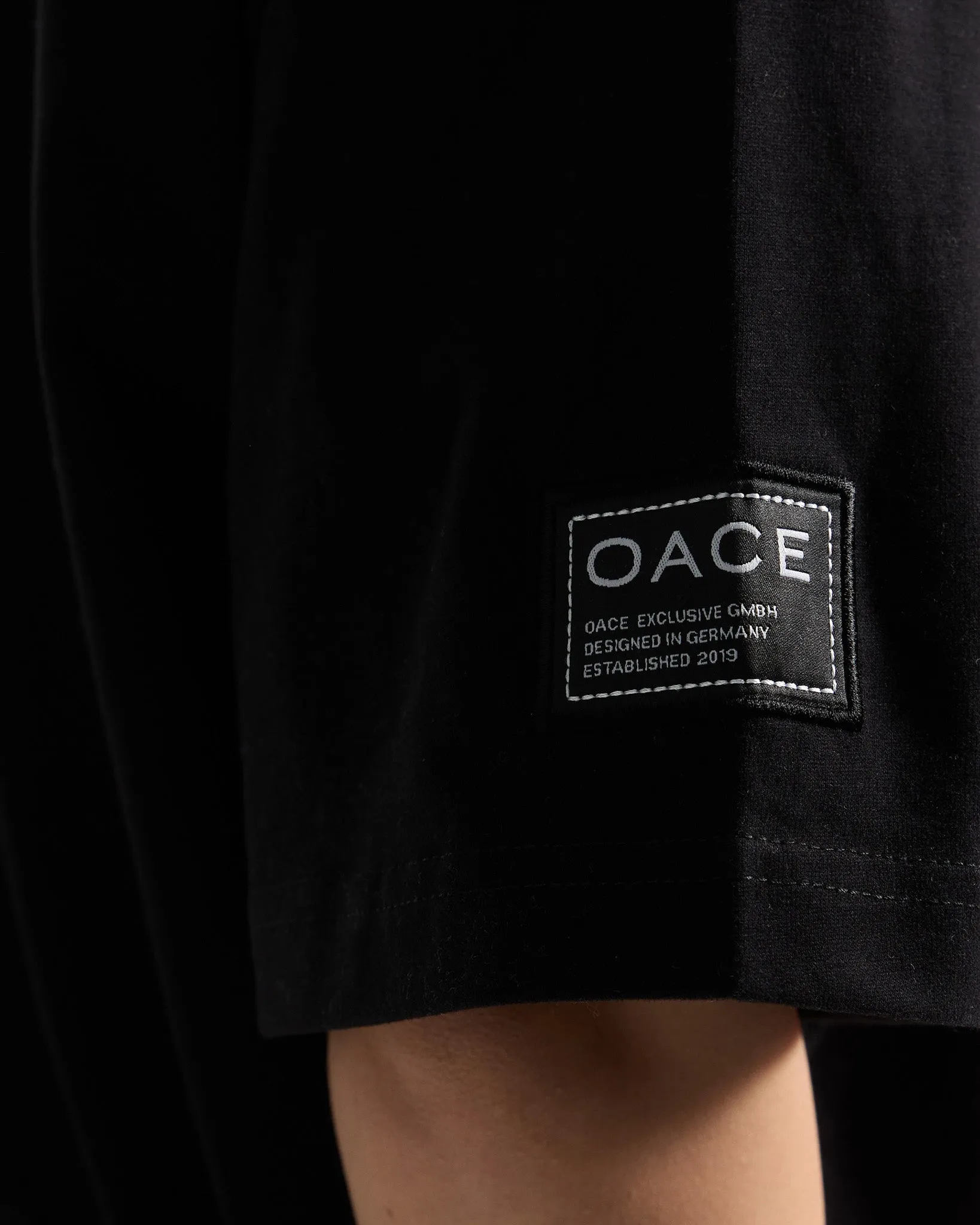 essentials Oversized Shirt (Outlet)