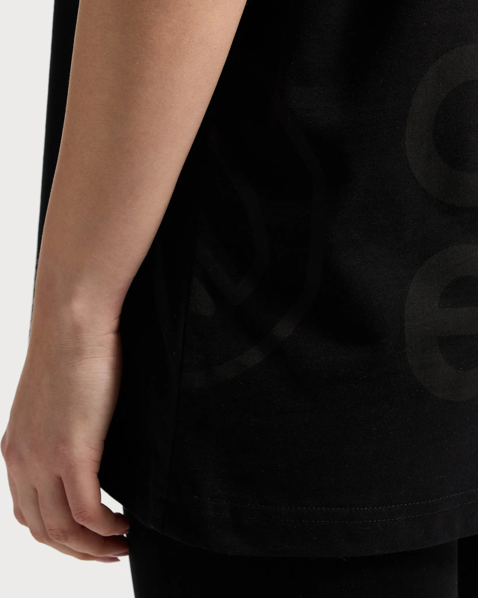 essentials Oversized Shirt (Outlet)