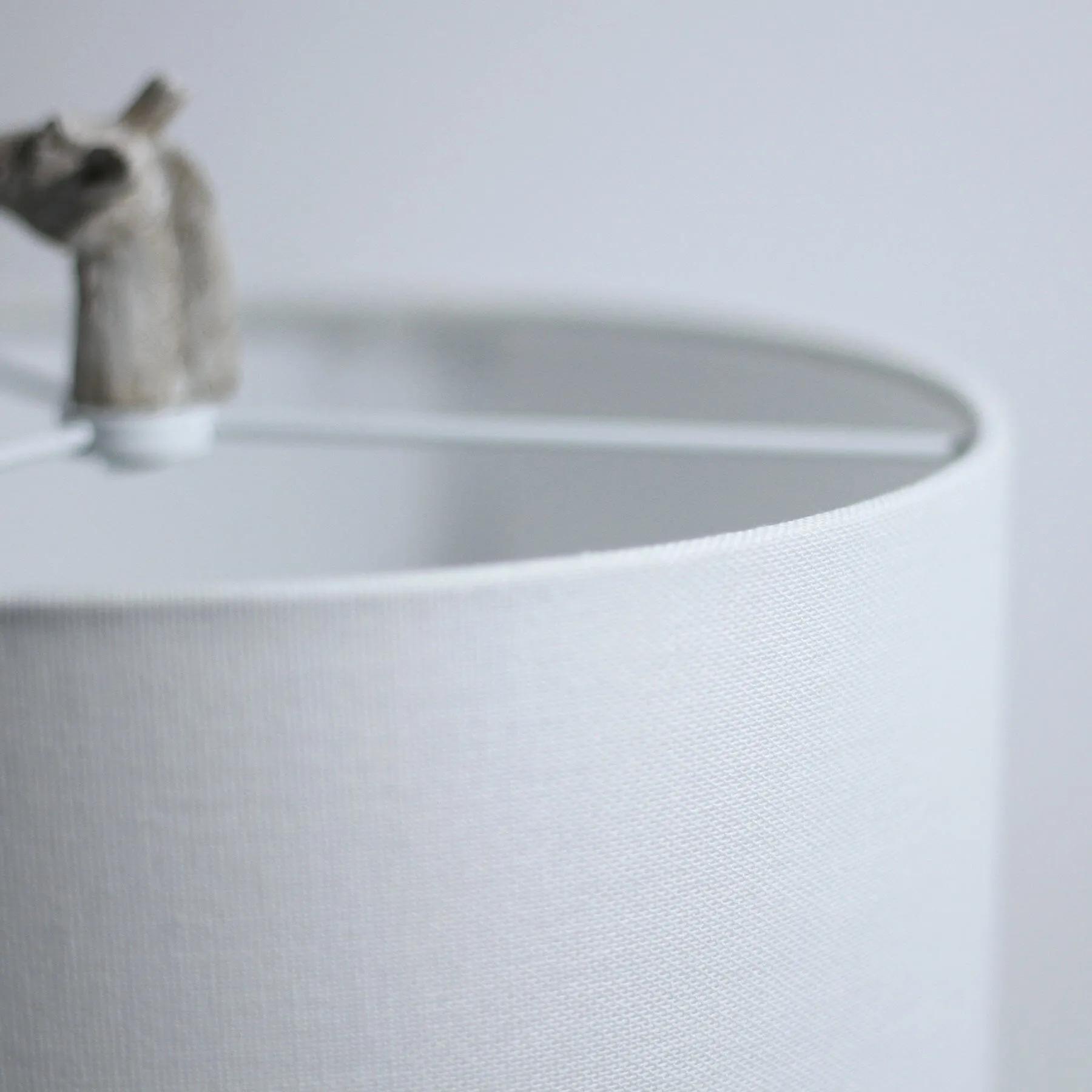 Giraffe Standing Table Lamp - White