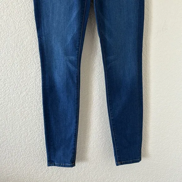 Good American &quot;Good Waist&quot; Skinny Jeans Size 4/27