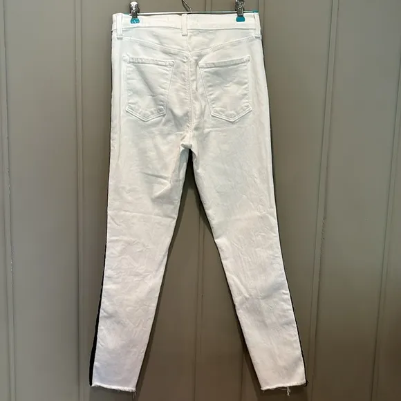 J Brand Alana High-Rise Crop Skinny Jeans - Zebra Print Stripe, Size 28