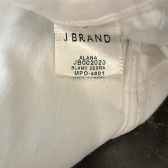 J Brand Alana High-Rise Crop Skinny Jeans - Zebra Print Stripe, Size 28
