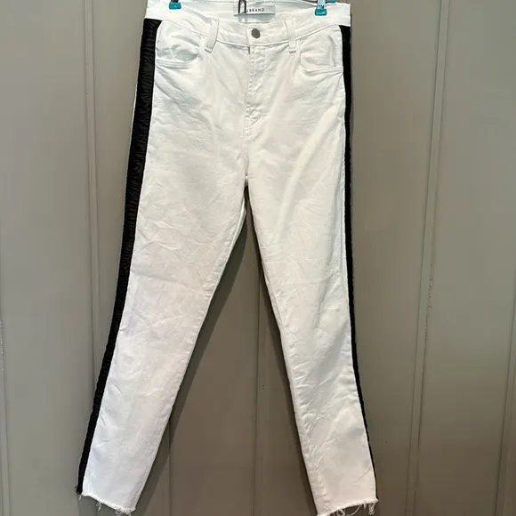 J Brand Alana High-Rise Crop Skinny Jeans - Zebra Print Stripe, Size 28