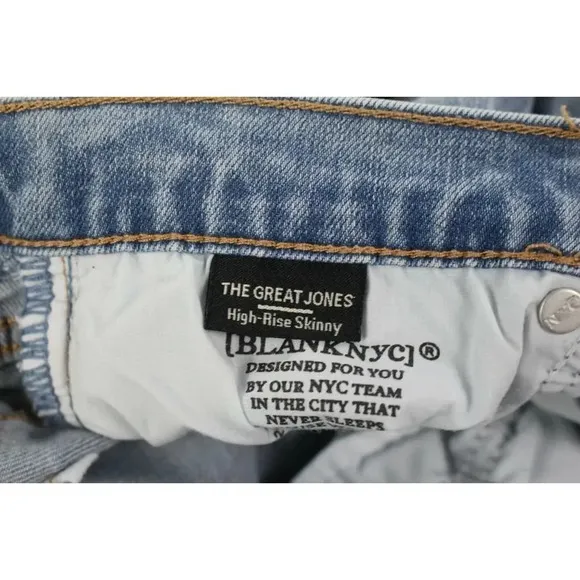 ladies BLANKNYC blue jeans size 26P