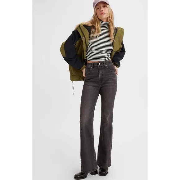 Levi’s 70s High Flare Black Acid Wash High Waisted Waist 25 Premium Jeans Denim