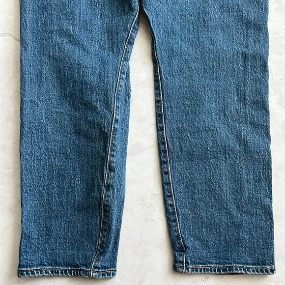Levi's Wedgie Straight Distressed Jeans Size 33