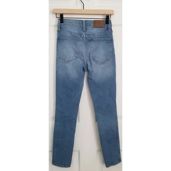 Madewell 10&quot; high rise skinny crop jeans