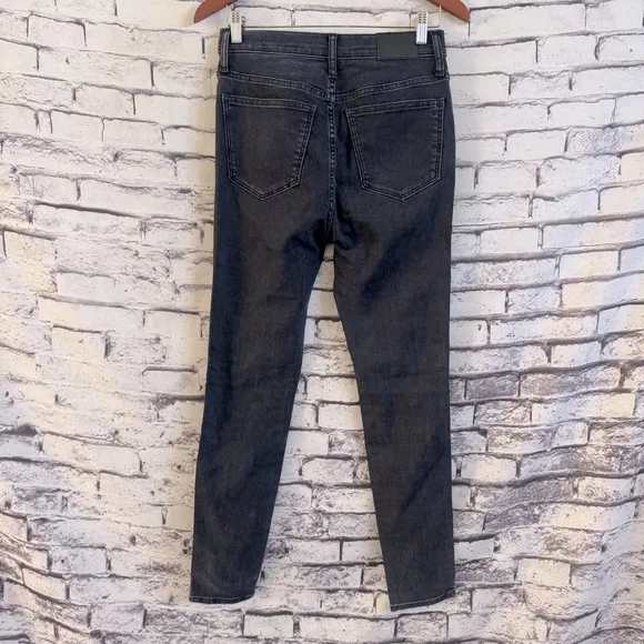 Madewell 10&quot; High-Rise Skinny Jeans in Robert Wash Button-Front Edition Size 27