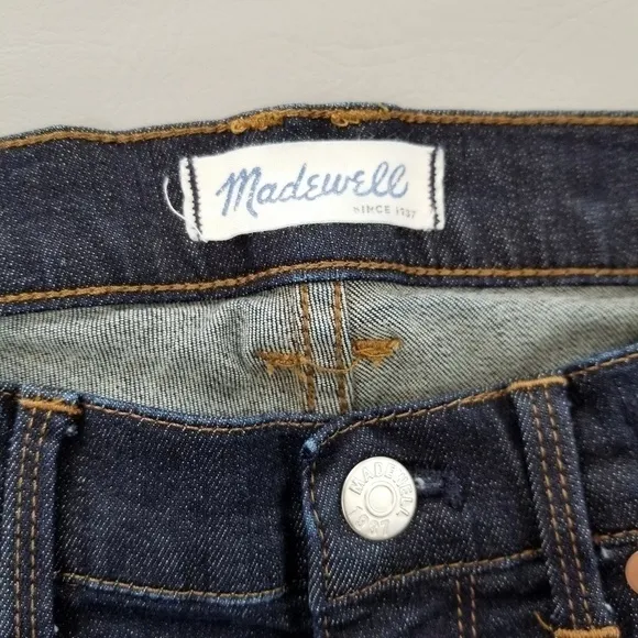 Madewell dark wash distressed skinny jeans sz 26