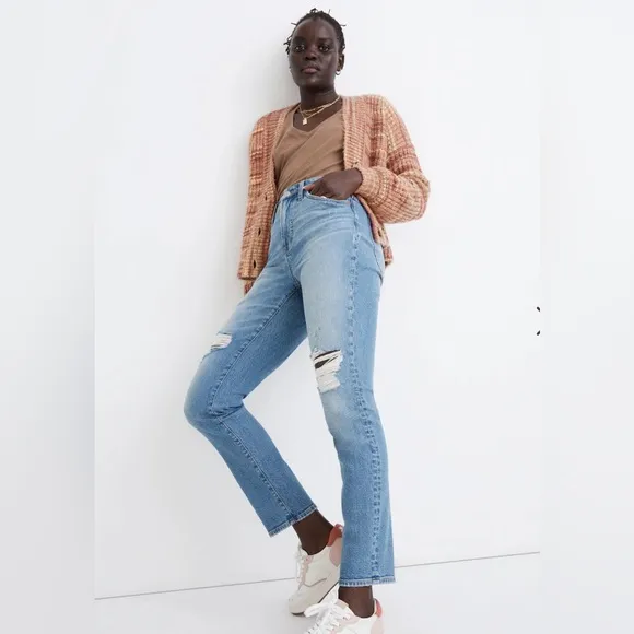 Madewell The Curvy Perfect Vintage Jean in Denman Wash: Ripped Edition