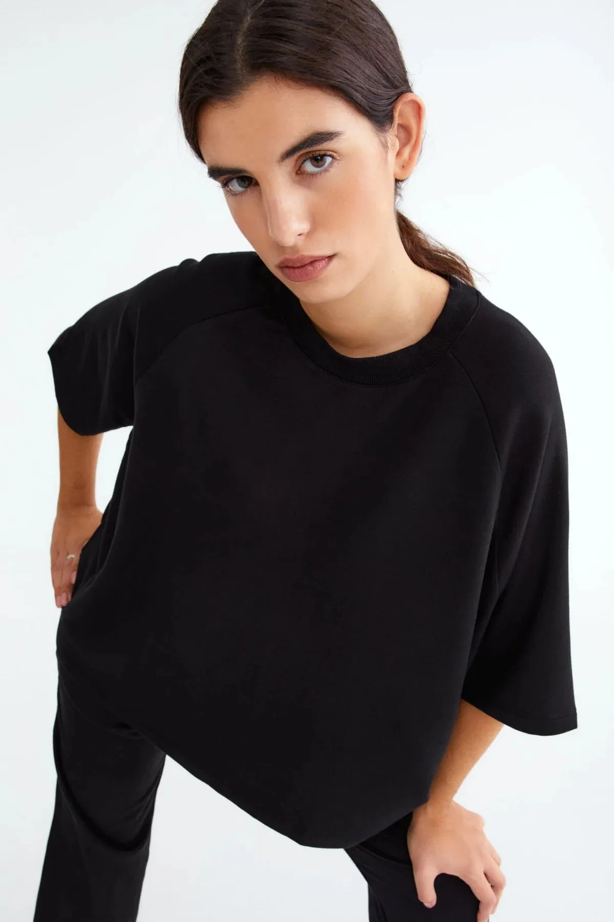 Movesgood Happy tee sort