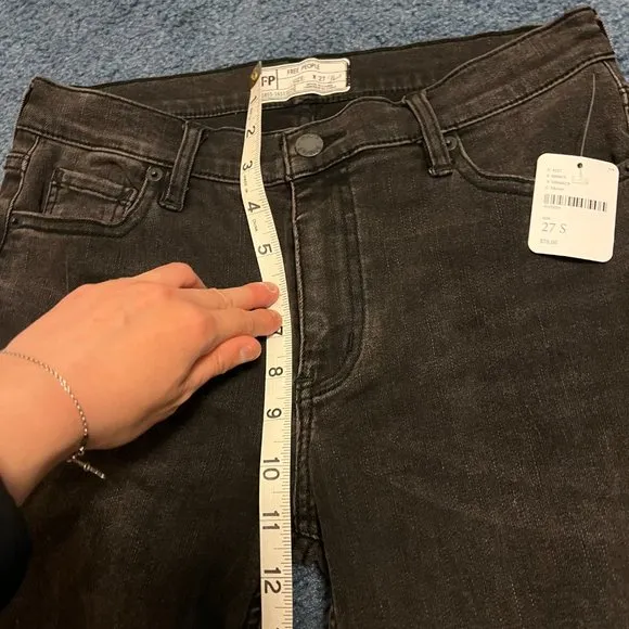 NWT Free People Great Heights Frayed Skinny Jeans Black