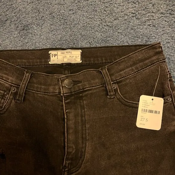 NWT Free People Great Heights Frayed Skinny Jeans Black