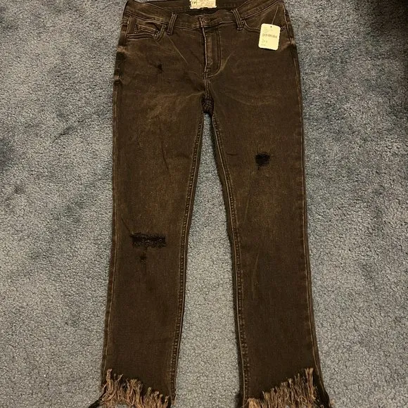 NWT Free People Great Heights Frayed Skinny Jeans Black