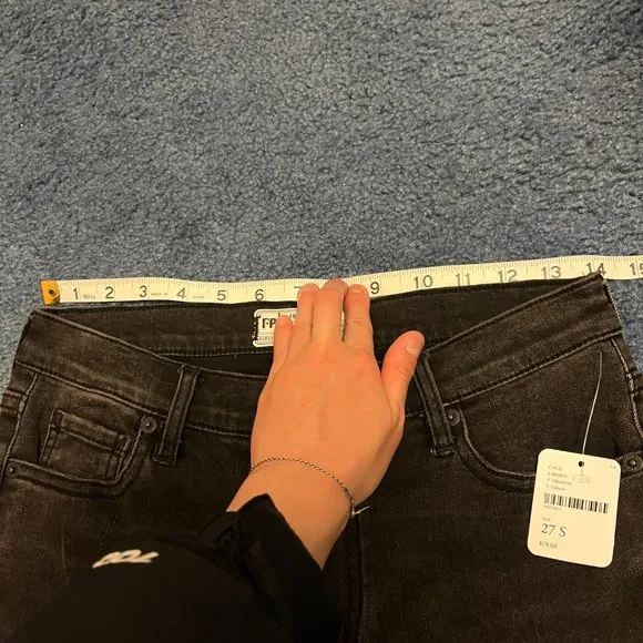 NWT Free People Great Heights Frayed Skinny Jeans Black