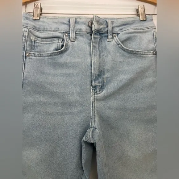 NWT Free People x We the Free Raw Light Wash Distressed High Rise Jeans Size 27