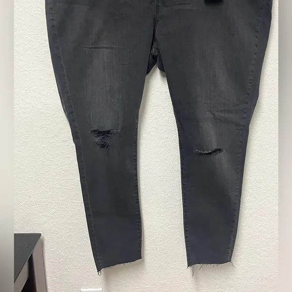 NWT MADEWELL Black Curvy High Rise Skinny Jeans Size 37 (Plus 24)