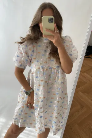 PCJulia Kjole - Hvid Med Multi Prikker