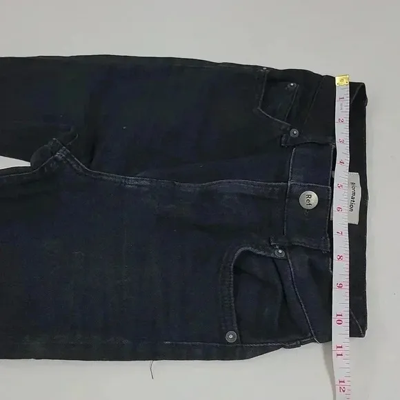 Reformation Skinny Jeans in Black