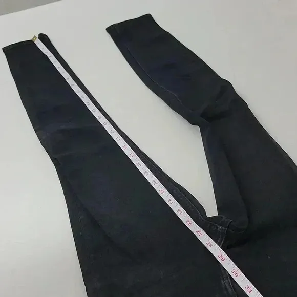 Reformation Skinny Jeans in Black