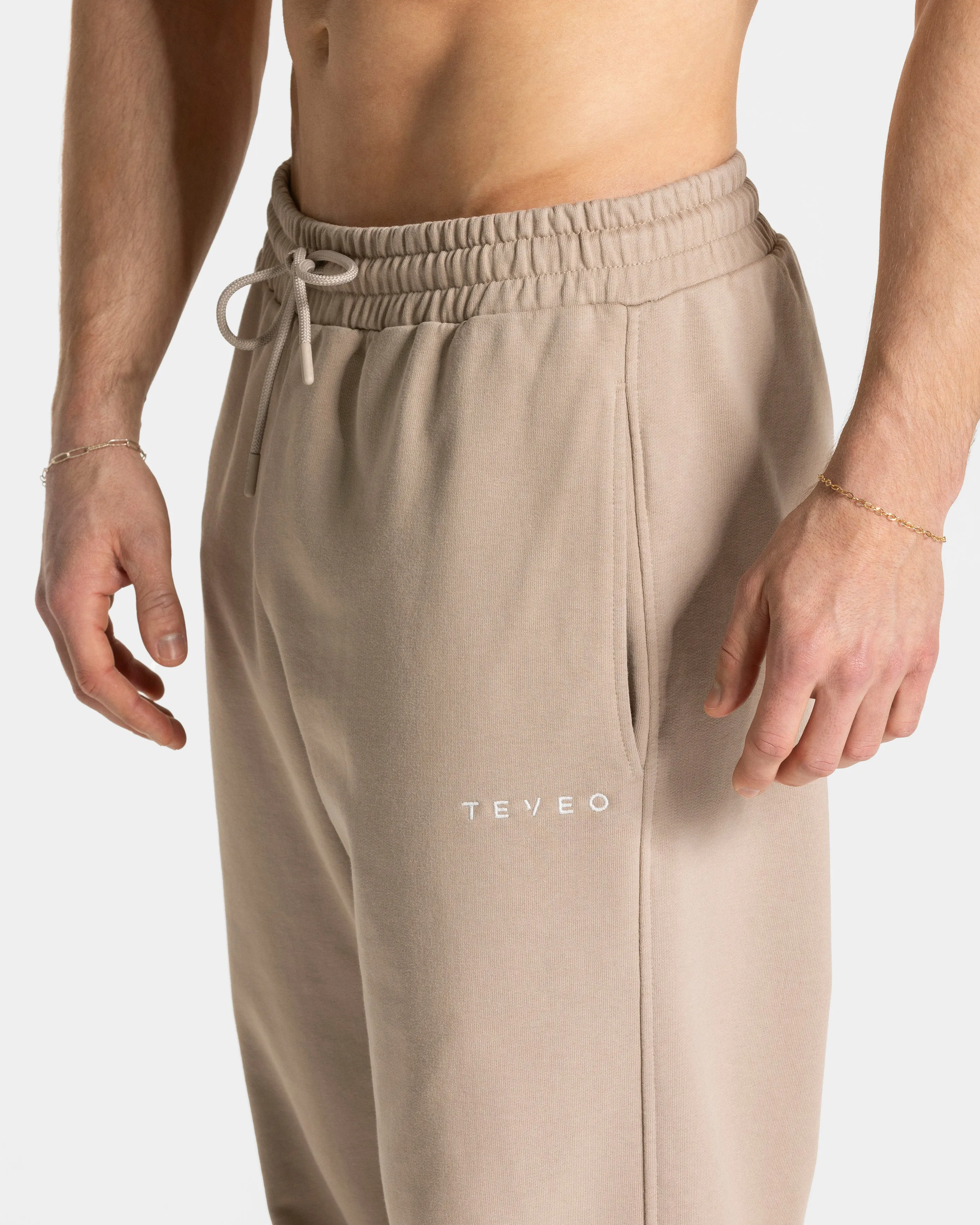 RI’VAIV Straight Leg Jogger Men "Taupe"