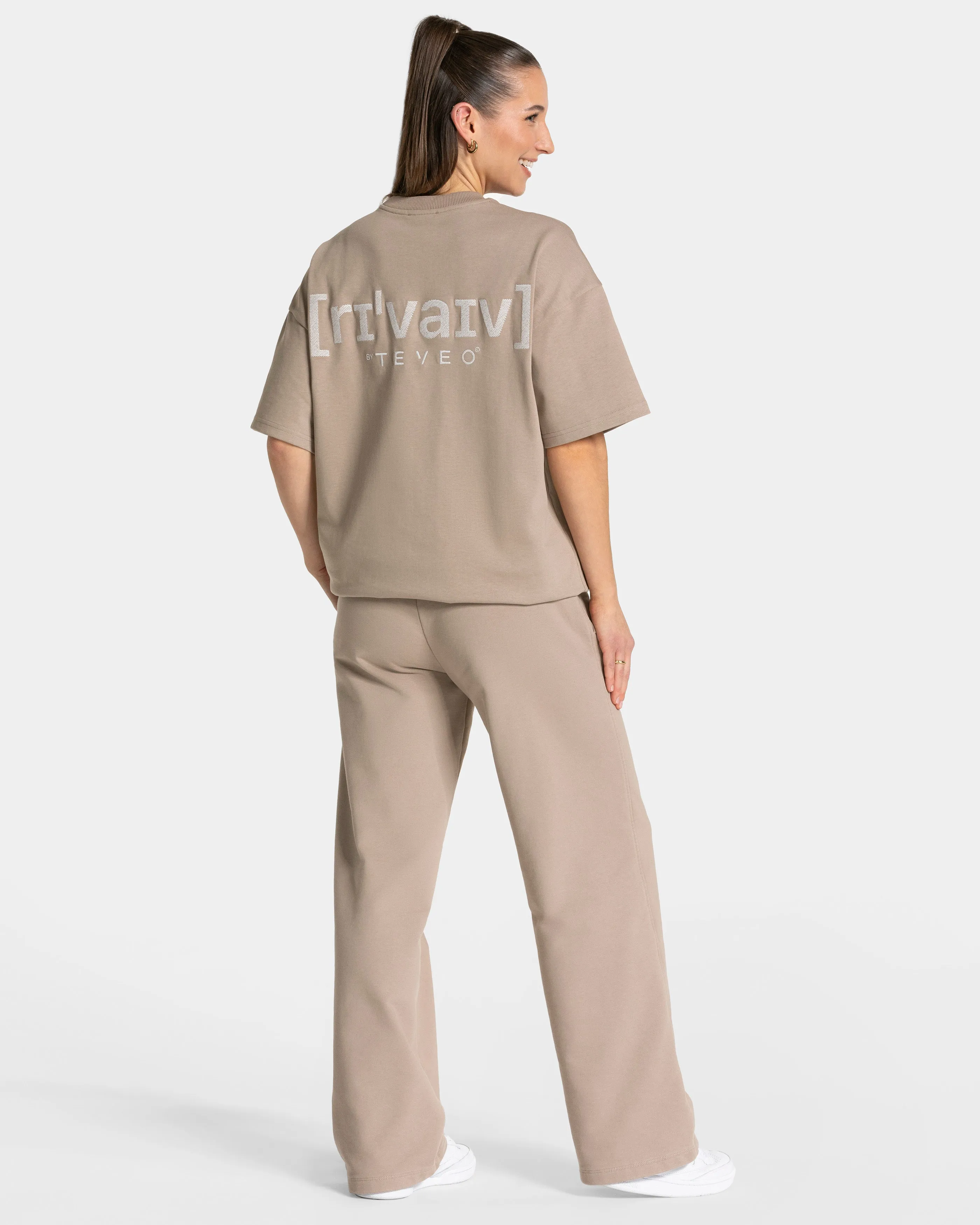 RI’VAIV Straight Leg Jogger Women "Taupe"