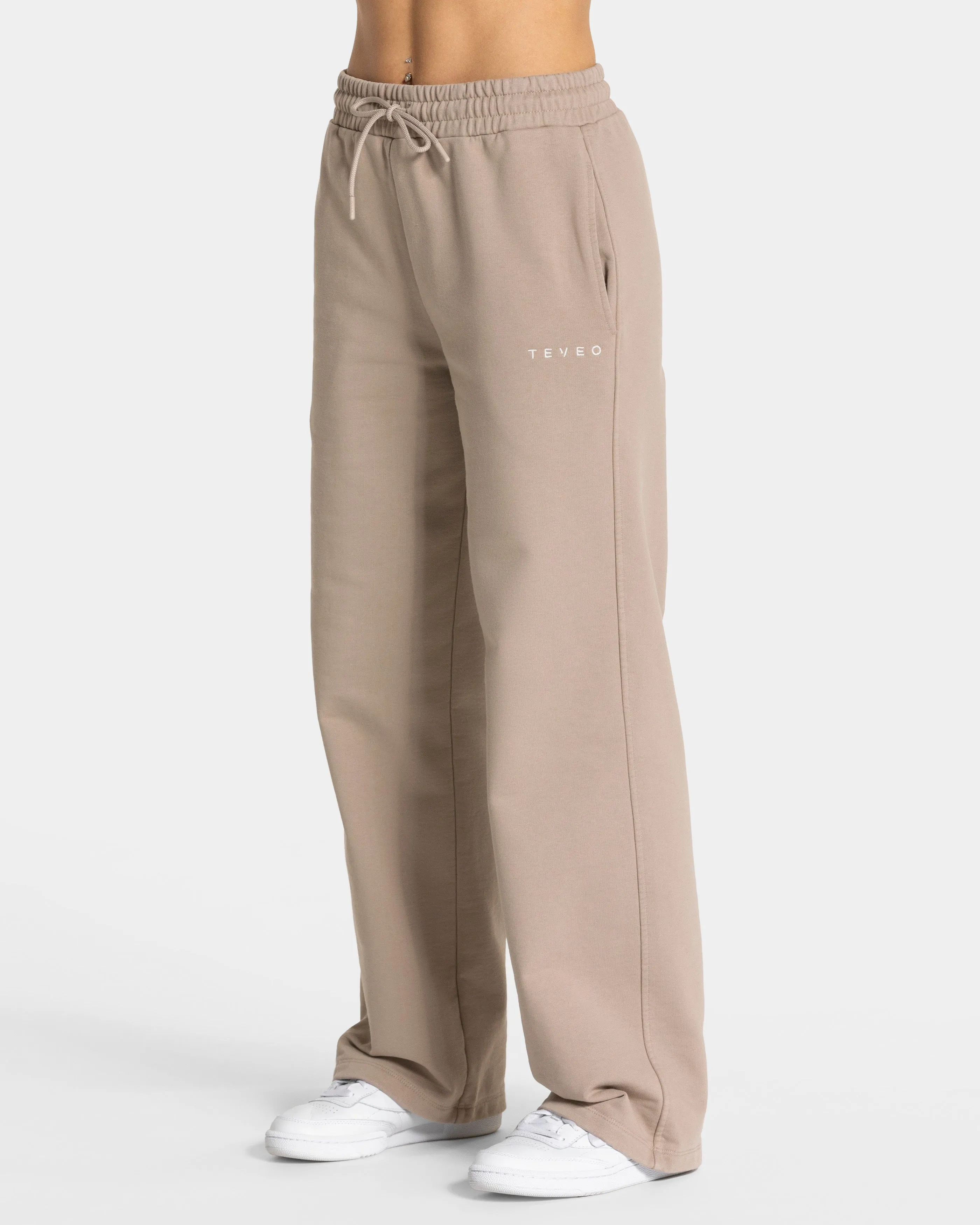 RI’VAIV Straight Leg Jogger Women "Taupe"