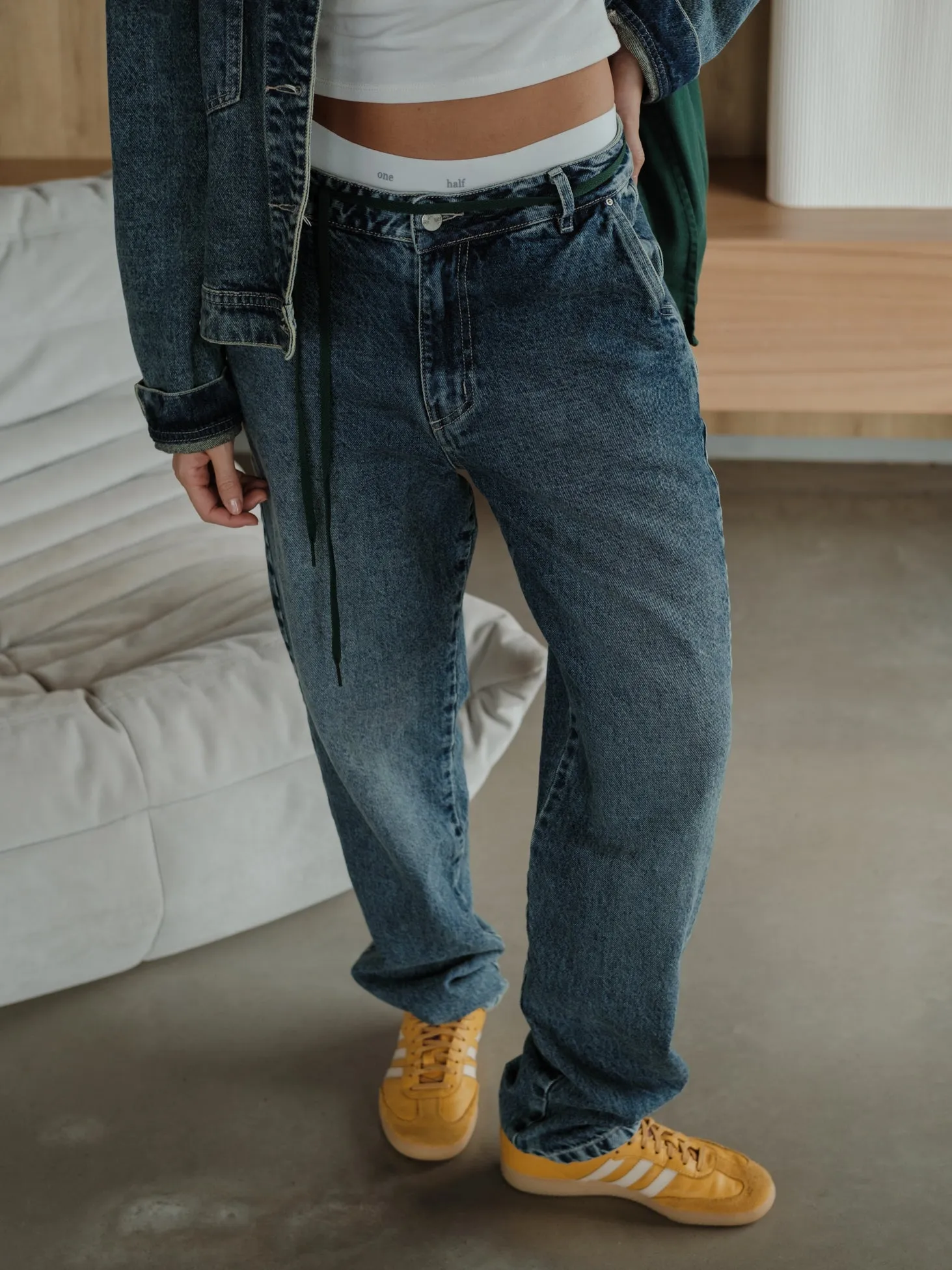 STRAIGHT LEG JEAN  - OCEAN BLUE