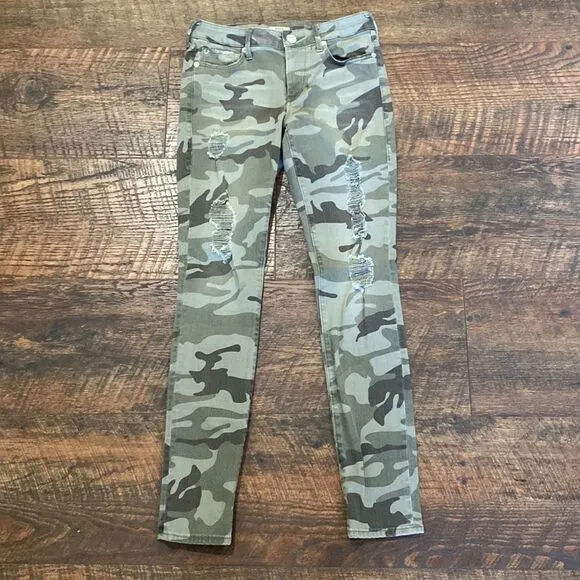 True Religion Jeans Halle Mid Rise Super Skinny Green Camo Distressed Size 26