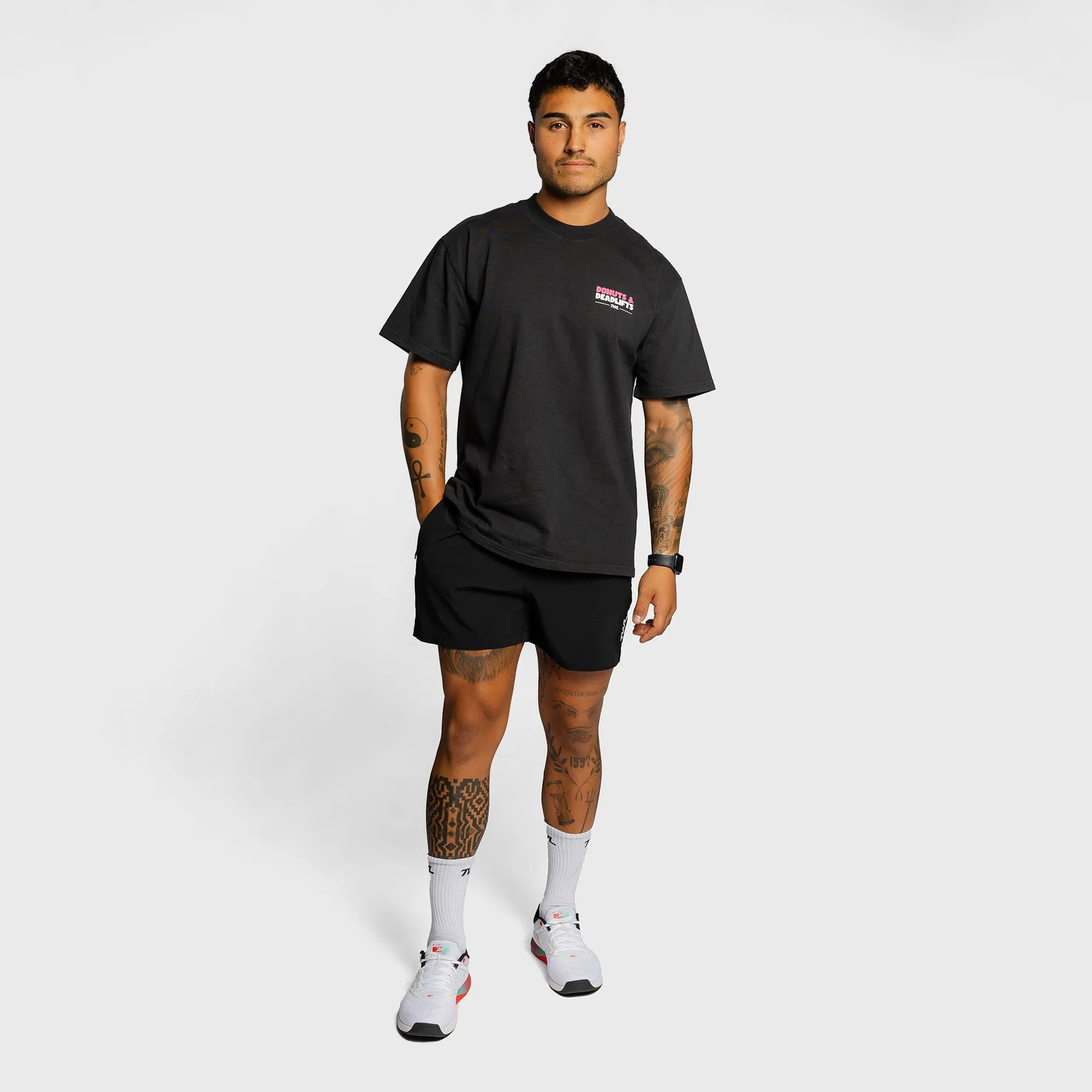TWL - LIFESTYLE OVERSIZED T-SHIRT - DONUTS & DEADLIFTS - BLACK