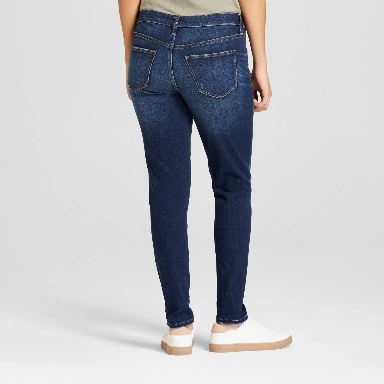 Universal Thread Women's Dark Wash Mid Rise Skinny Jeans